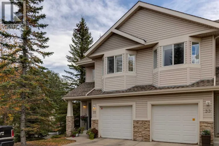 35 Royal Oak Gardens NW, Calgary, Alberta T3G5S5