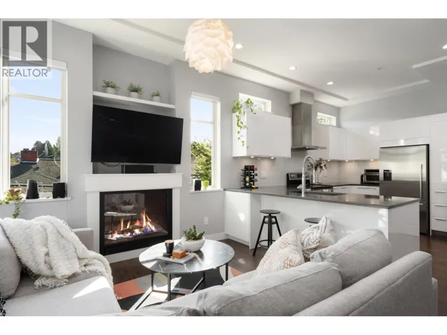 1382 E 17TH AVENUE, Vancouver, British Columbia V5V1C8