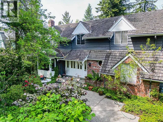 1461 W 49TH AVENUE, Vancouver, British Columbia V6M2R4