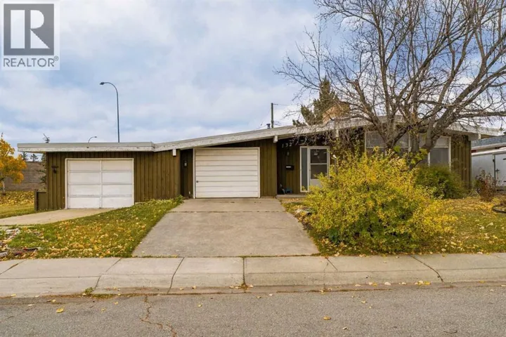 132 Lake Wapta Rise SE, Calgary, Alberta T2J2M9