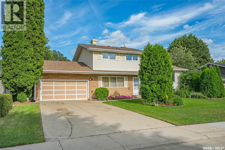 15 Harvard CRESCENT, Saskatoon, Saskatchewan S7H3R2