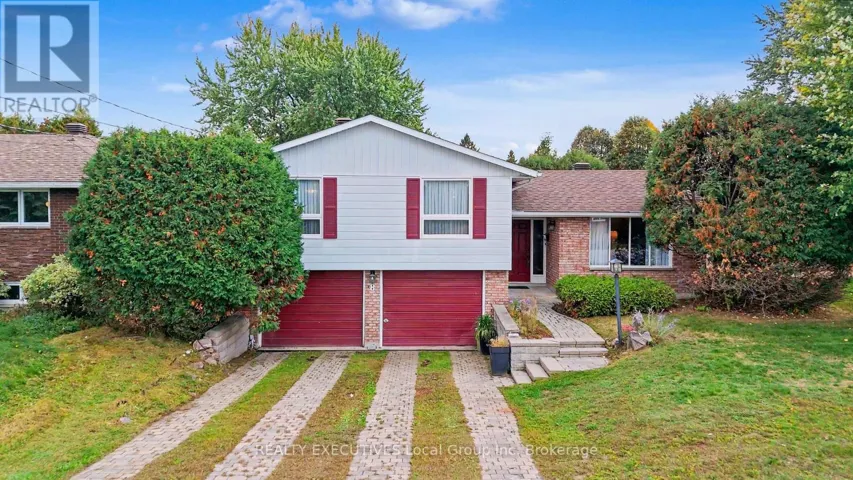 8 TALON STREET, North Bay (Ferris), Ontario P1A1N5