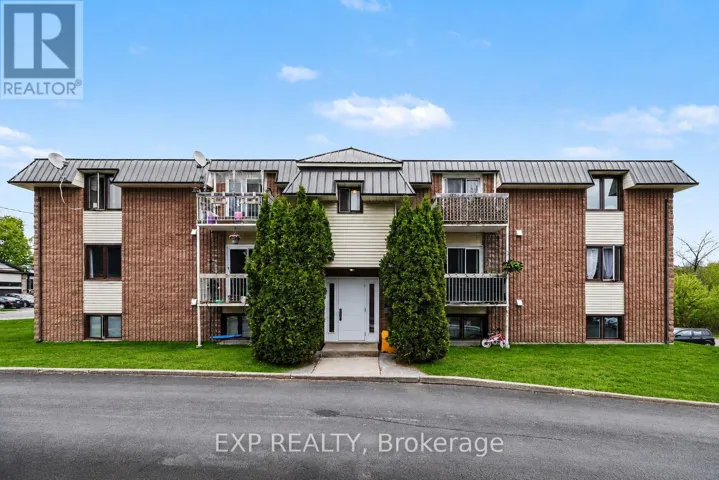 10 - 875 LAURIER STREET, Clarence-Rockland, Ontario K4K1E6