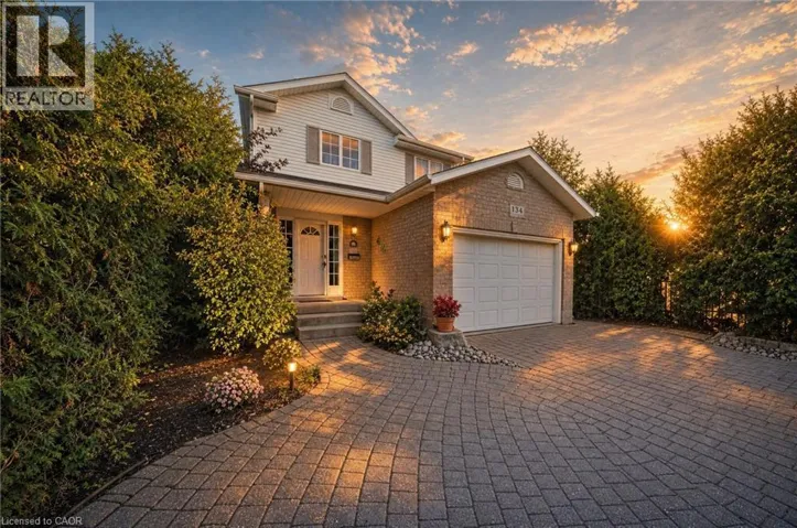 134 BELLAMY Crescent, Fergus, Ontario N1M3S6