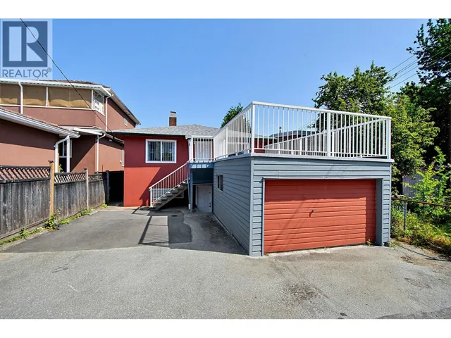 2216 E 41ST AVENUE, Vancouver, British Columbia V5P1L6