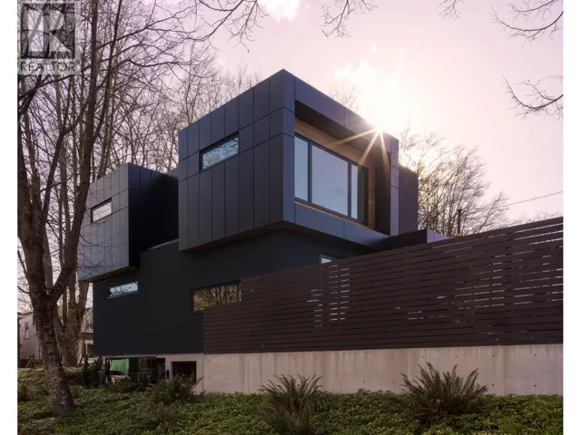 91 E 40TH AVENUE, Vancouver, British Columbia V5W1L3