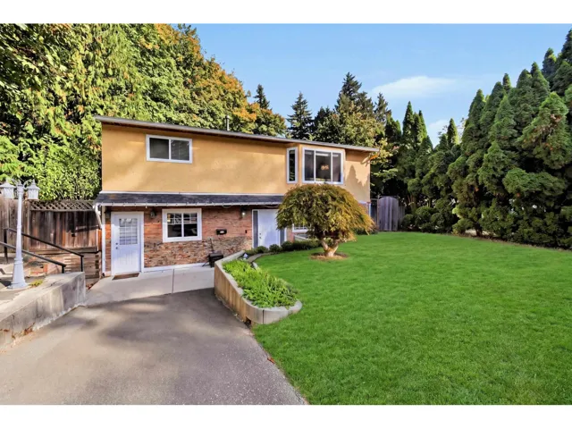 7596 143 STREET, Surrey, British Columbia V3W5P3