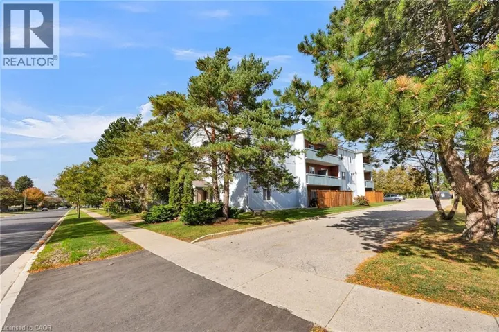 100 BRECKENRIDGE Drive Unit# 103, Kitchener, Ontario N2B2N9