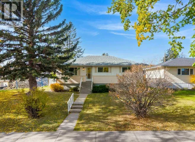 5607 Buckthorn Road NW, Calgary, Alberta T2K2Y6