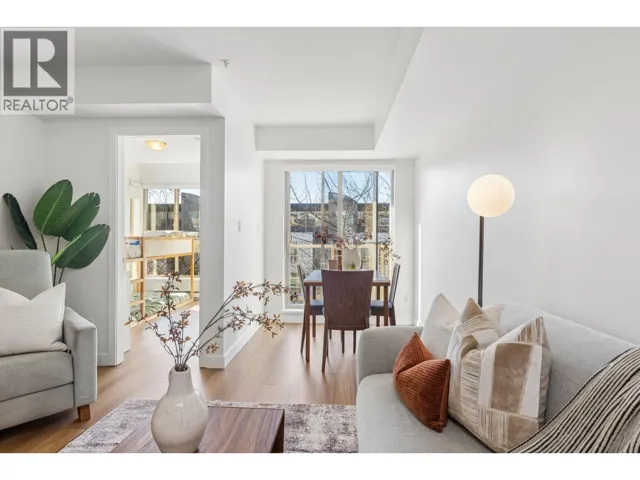311 702 E KING EDWARD AVENUE, Vancouver, British Columbia V5V0A9