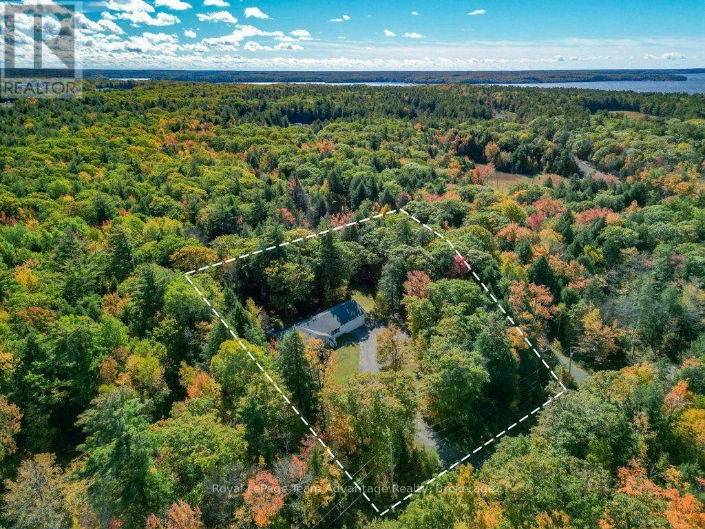 Aerial with Approximate Lot Line Aerial with Approximate Lot Line