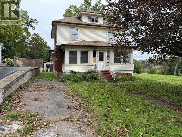 4445 JOHN Street, Niagara Falls, Ontario L2E1A4