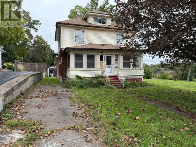 4445 JOHN STREET, Niagara Falls (Downtown), Ontario L2E1A4