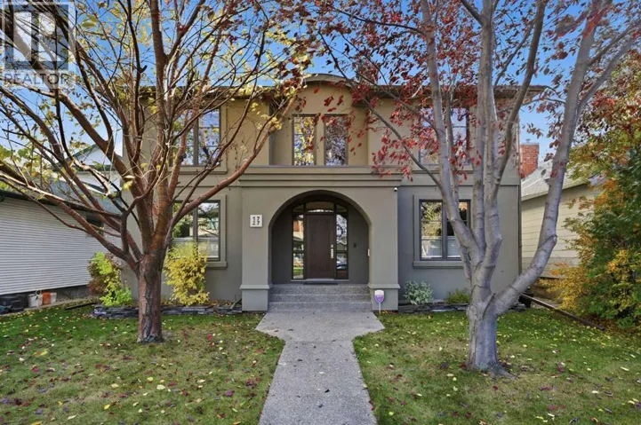 1727 Westmount Road NW, Calgary, Alberta T2N3M4