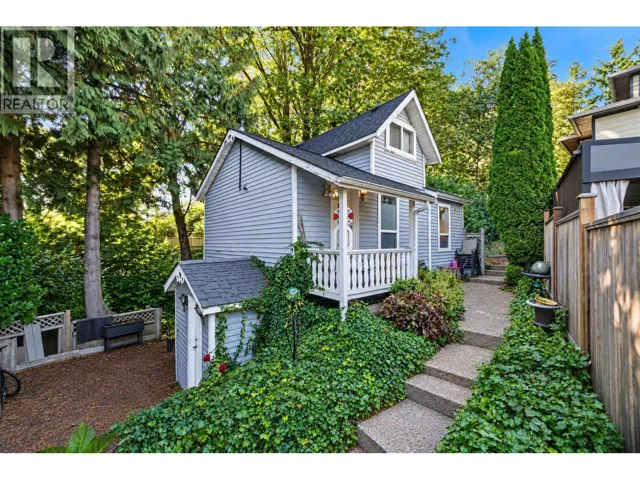 1004 DELESTRE AVENUE, Coquitlam, British Columbia V3K2G8