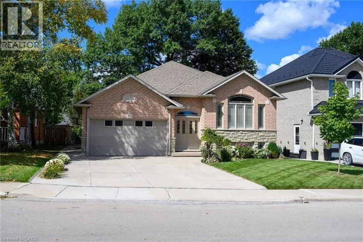 219 JACQUELINE Boulevard, Hamilton, Ontario L9B2T6