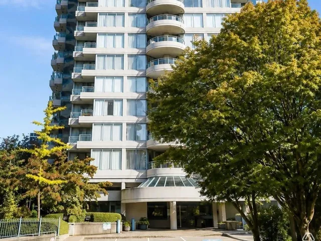 1405 13383 108TH AVENUE, Surrey, British Columbia V3T5T6