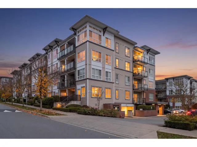 416 6468 195A STREET, Surrey, British Columbia V4N6R6
