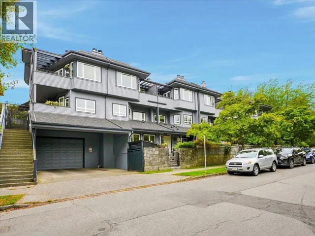 16 1620 BALSAM STREET, Vancouver, British Columbia V6K3M1