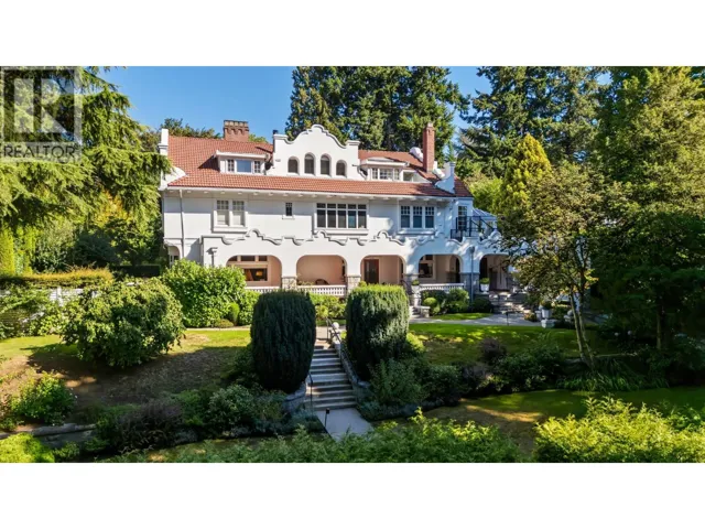 3292 GRANVILLE STREET, Vancouver, British Columbia V6H3K3