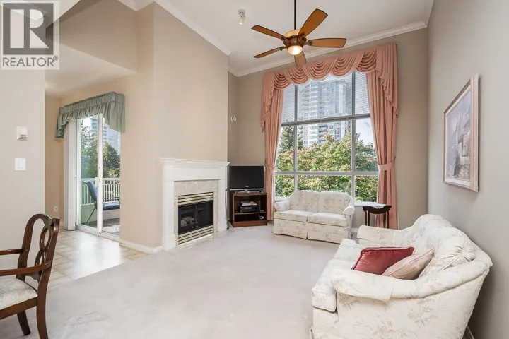 411 3098 GUILDFORD WAY, Coquitlam, British Columbia V3B7W8