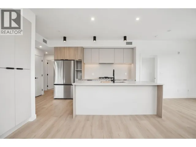 414 623 KEMSLEY AVENUE, Coquitlam, British Columbia V3J0L8
