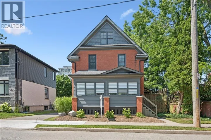 100 DAWSON Street, Waterloo, Ontario N2L1R4