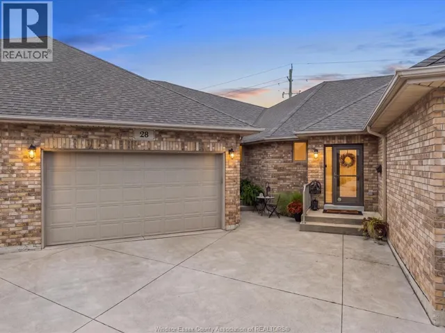 28 Mettawas LANE East, Kingsville, Ontario N9Y0A2