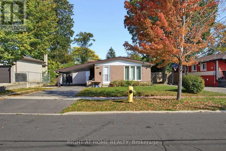 75 BLOOMINGTON CRESCENT, Toronto (Black Creek), Ontario M3N1R2