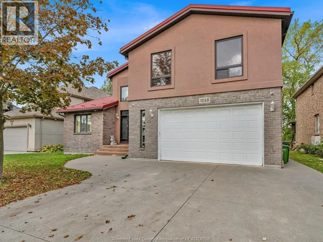 1098 STONEYBROOK CRESCENT, Windsor, Ontario N9G2Y3