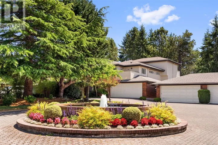 115 2345 Cedar Hill Cross Rd, Oak Bay, British Columbia V8P5M8