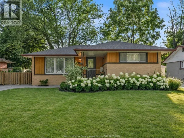 4255 LONGFELLOW, Windsor, Ontario N9G2B5