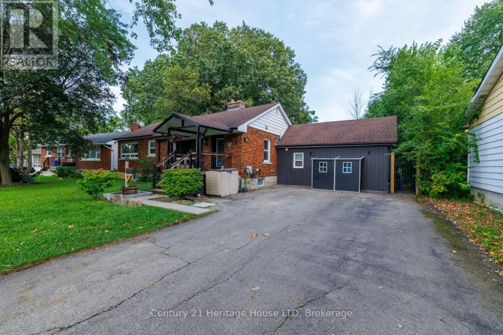 6 GREENOCK CIRCLE, St. Catharines (Western Hill), Ontario L2S1B4
