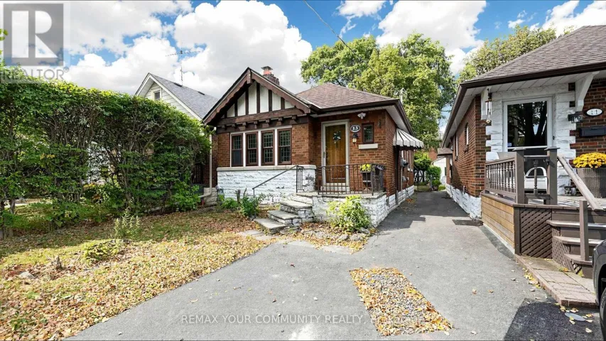 13 TENTH STREET, Toronto (New Toronto), Ontario M8V3E7