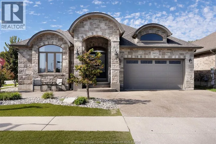 3953 ZANZIBAR CRESCENT, Windsor, Ontario N9G0A5