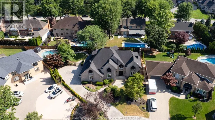 15 Fasan CRESCENT, Tecumseh, Ontario N8N4L1