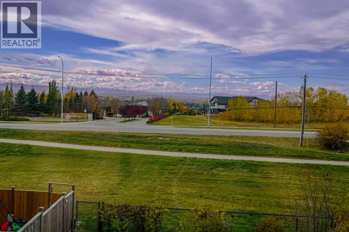 13 Tuscany Ridge Mews NW, Calgary, Alberta T3L3B7