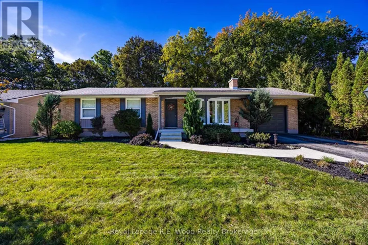 11 ELEANOR COURT, Tillsonburg, Ontario N4G2H3
