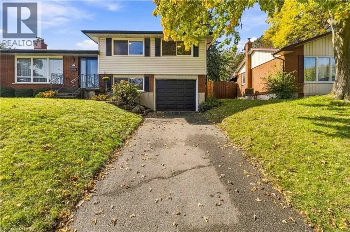 22 APPLEWOOD Crescent, Guelph, Ontario N1H6B2
