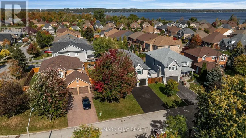 6 WHISPERING PINE PLACE, Barrie (Bayshore), Ontario L4N9R9