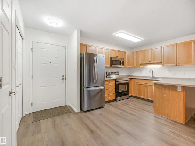 #112 13635 34 ST NW, Edmonton, Alberta T5A0C4