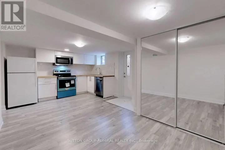 LOWER - 126 ARMSTRONG AVENUE, Toronto (Dovercourt-Wallace Emerson-Junction), Ontario M6H1V8