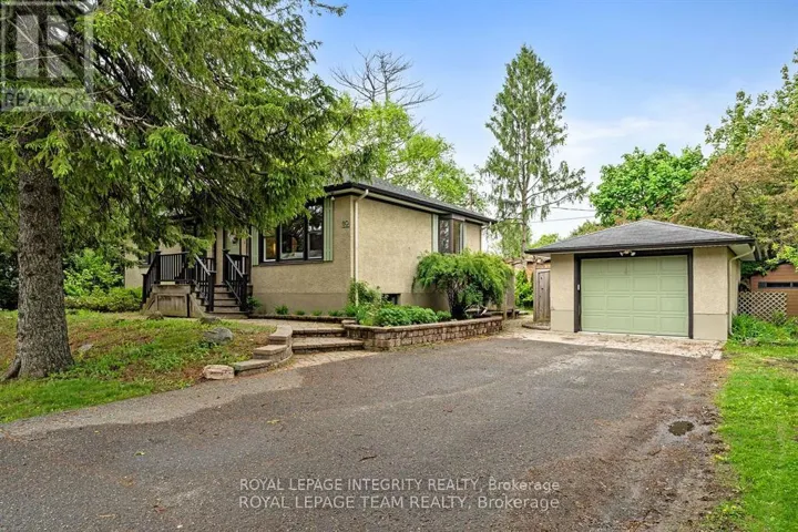 80 ST CLAIRE AVENUE, Ottawa, Ontario K2G2A6