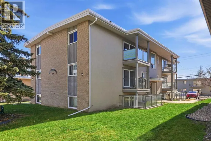 3, 609 67 Avenue SW, Calgary, Alberta T2V0M3