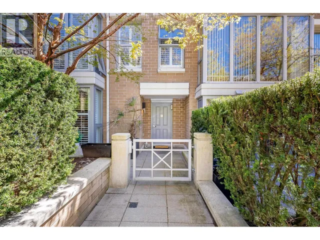 3 290 NEWPORT DRIVE, Port Moody, British Columbia V3H5N2
