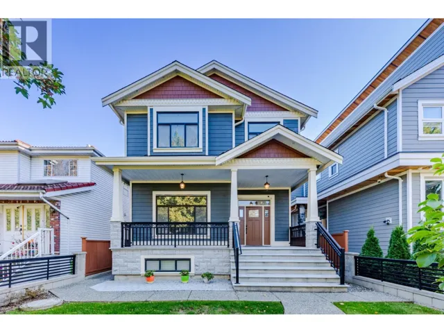 5506 COLLEGE STREET, Vancouver, British Columbia V5R3Z7