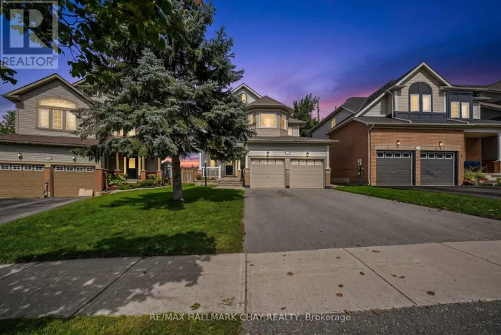 14 STRATHMORE PLACE, Barrie (Innis-Shore), Ontario L4N0K1