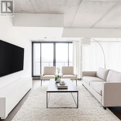 1004 - 111 BATHURST STREET, Toronto (Waterfront Communities), Ontario M5V2R1