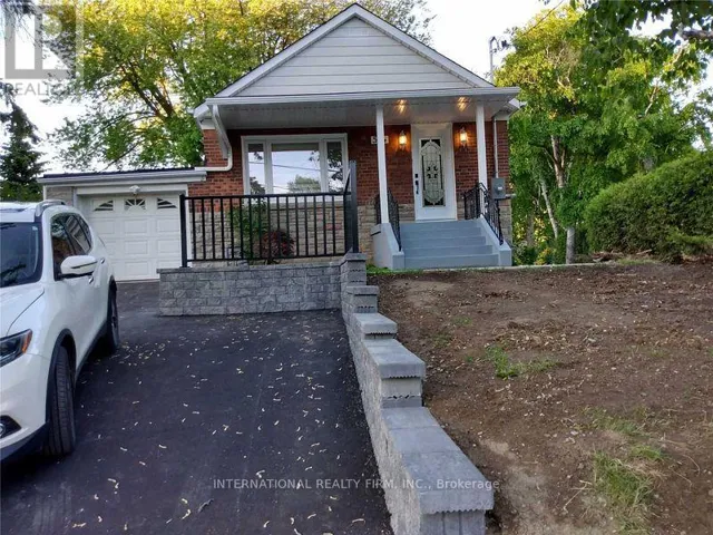 LOWER B2 - 5 AYLESFORD DRIVE, Toronto (Birchcliffe-Cliffside), Ontario M1N1L6