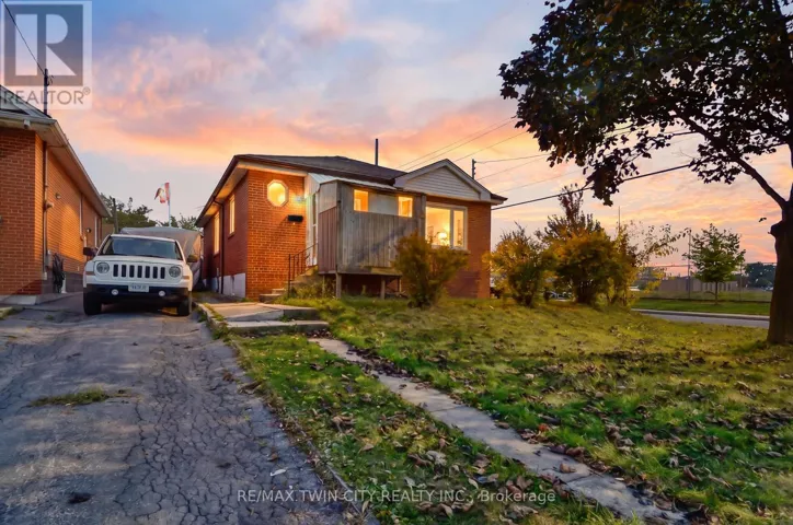 66 WALTER AVENUE N, Hamilton (Normanhurst), Ontario L8H5P7